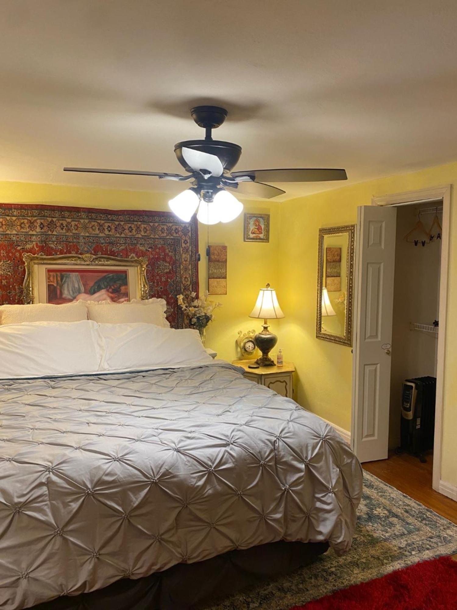 Cozy Room Near Airport & Highway Сент-Луис Номер фото