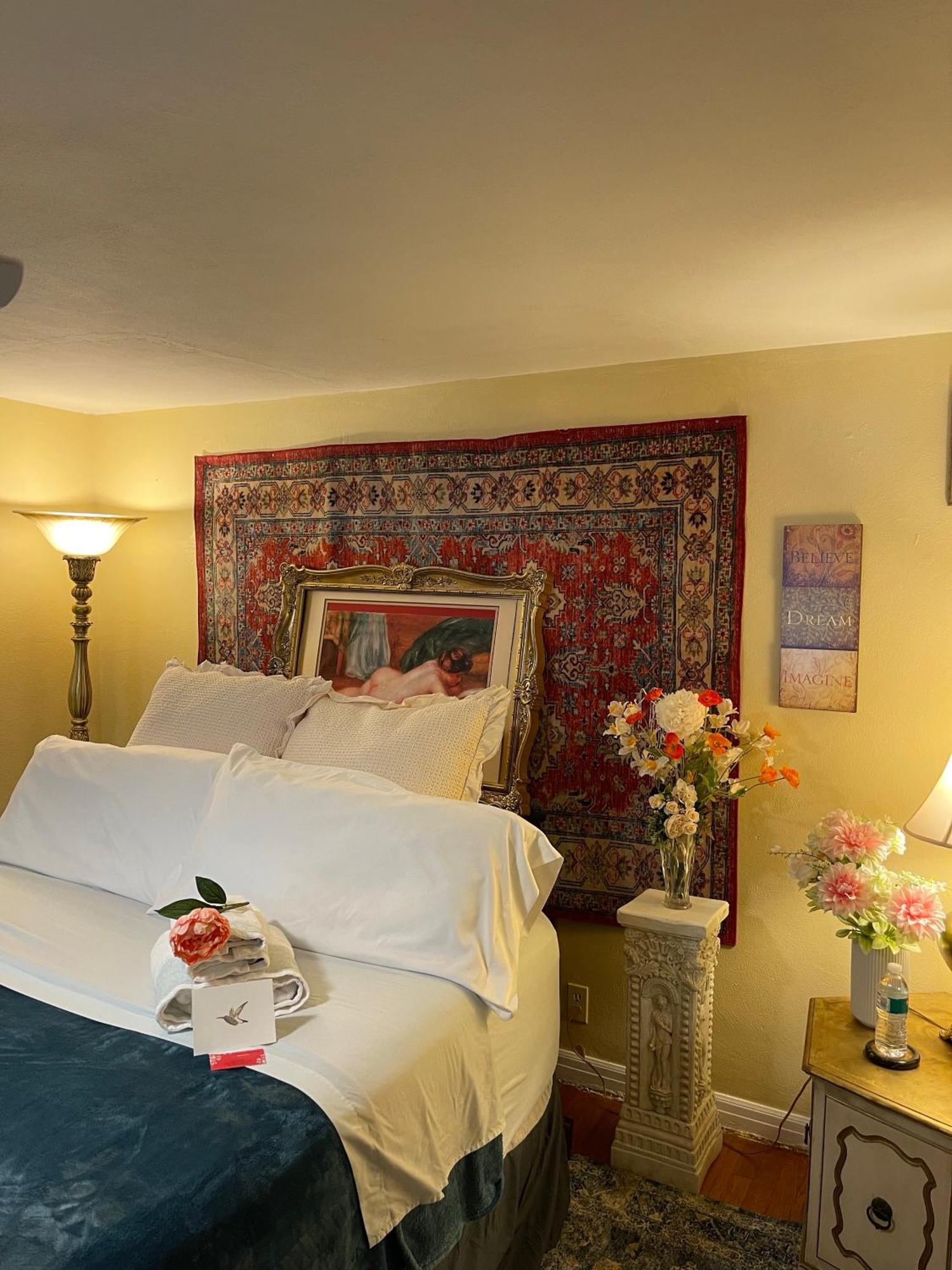 Cozy Room Near Airport & Highway Сент-Луис Экстерьер фото