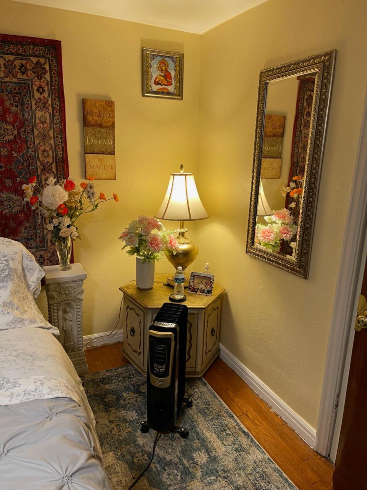 Cozy Room Near Airport & Highway Сент-Луис Номер фото
