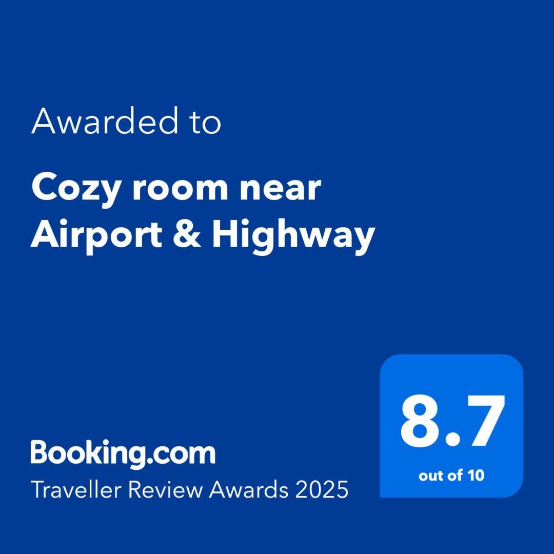 Cozy Room Near Airport & Highway Сент-Луис Экстерьер фото